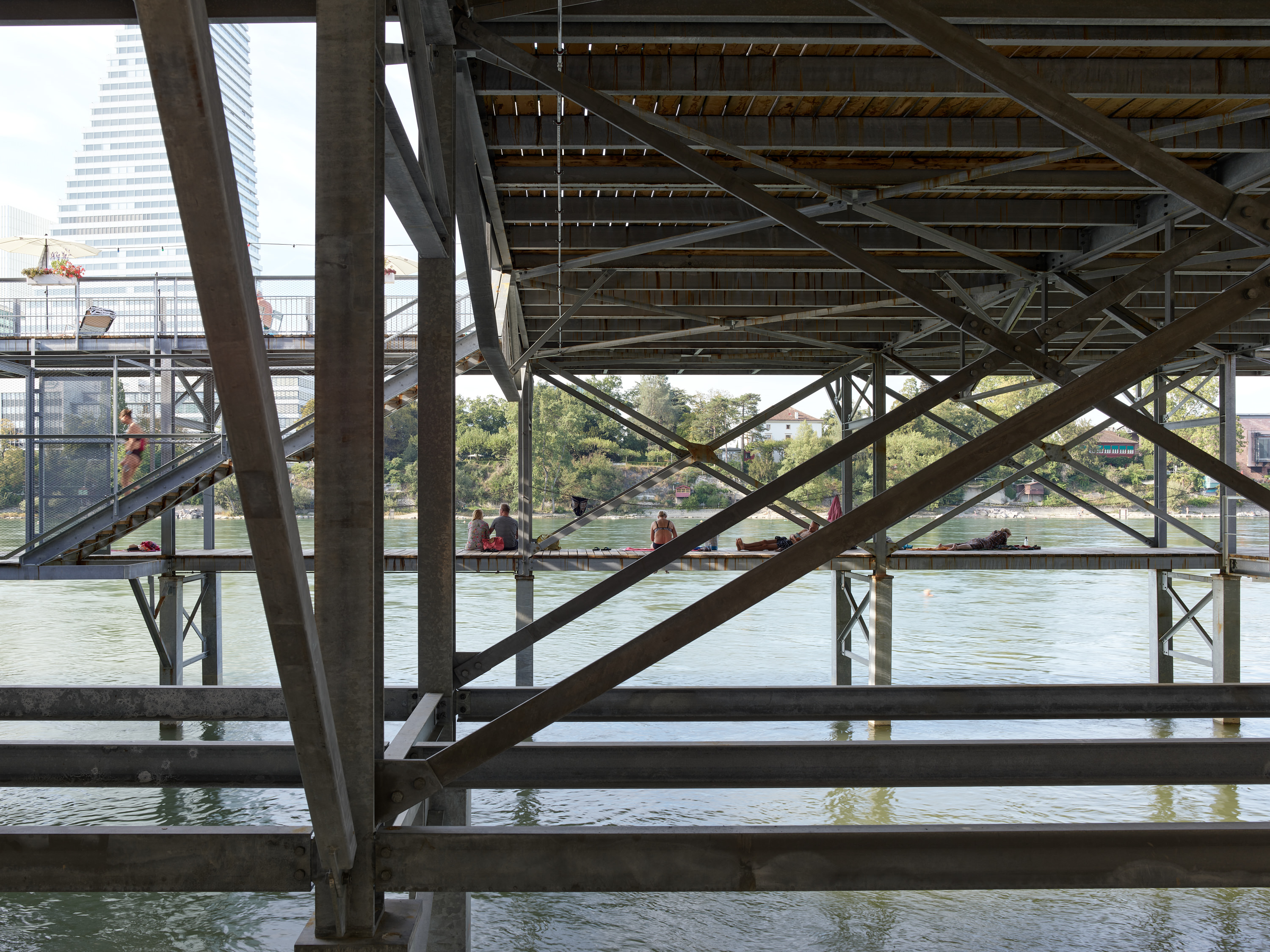 Ahp0095 AIQ4 019378 J3